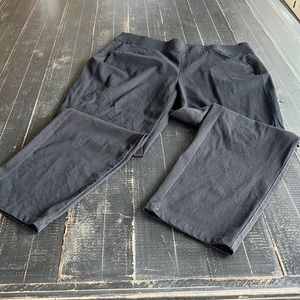 Chico’s black pull on cropped pants